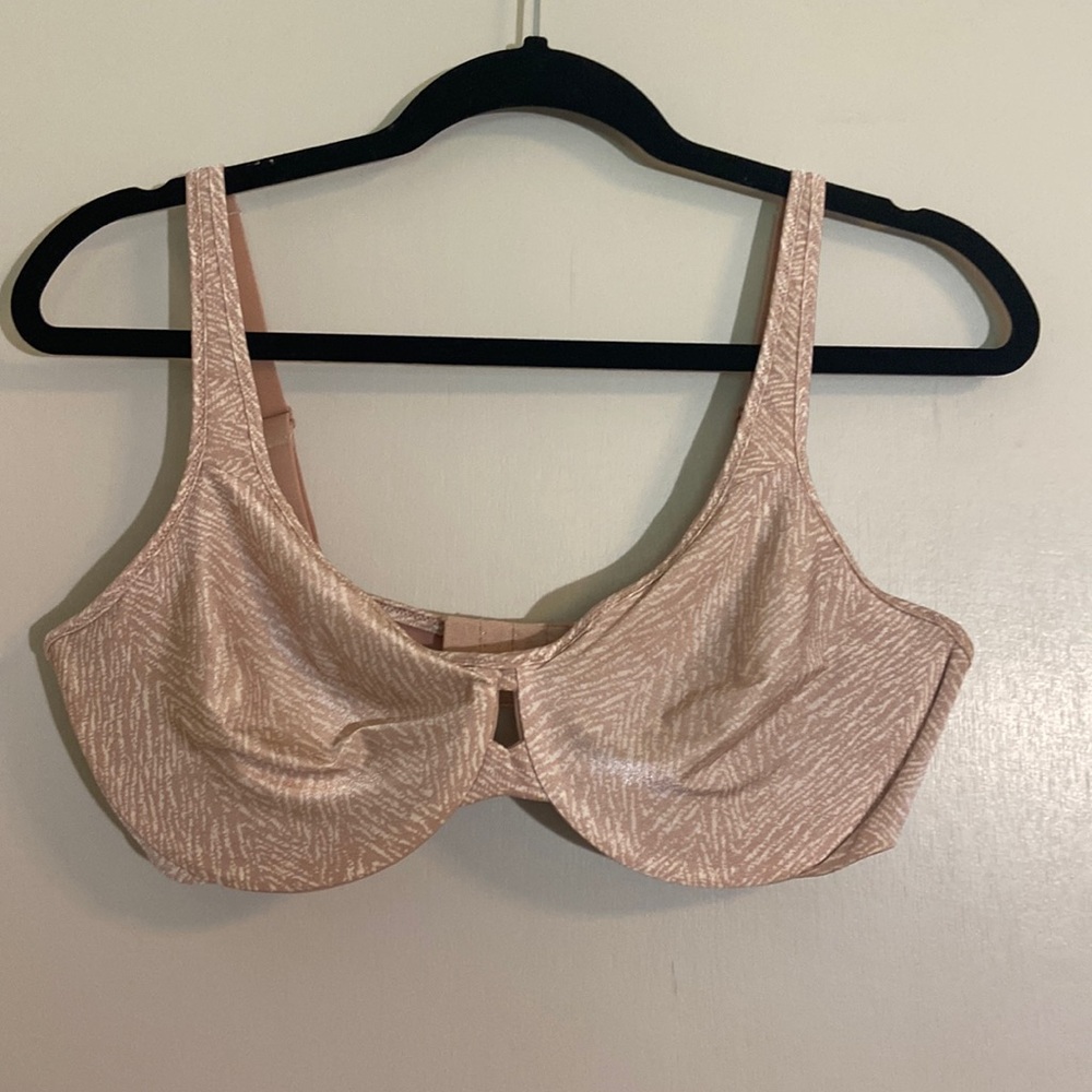 NEVER BEEN WORN 40C UNDER WIRE BRA